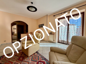 OPZIONATO - Verbania Intra, pratico trilocale ampio e luminoso - Rif. 036