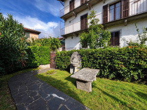 Cargiago, bilocale con splendido giardino privato - Rif. 046