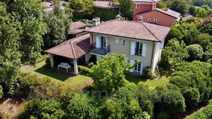 Bogogno Golf Club, splendida Villa indipendente con giardino privato - Rif. 021