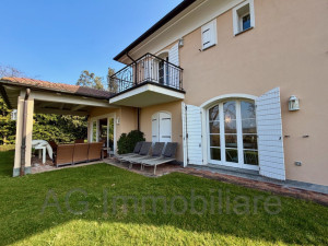 Bogogno Golf Club, splendida Villa indipendente con giardino privato - Rif. 021