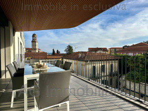 Verbania Intra zona centrale, nuovo bellissimo quadrilocale con terrazza - Rif. 048