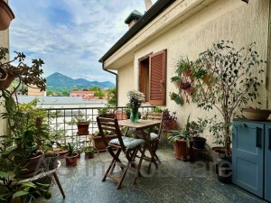Verbania Pallanza, Maisonette-Dreizimmerwohnung mit Garage – Ref. 102